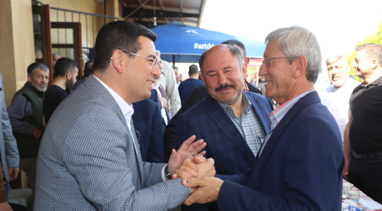 Kepez Belediye Başkanı Tütüncü esnafla buluştu