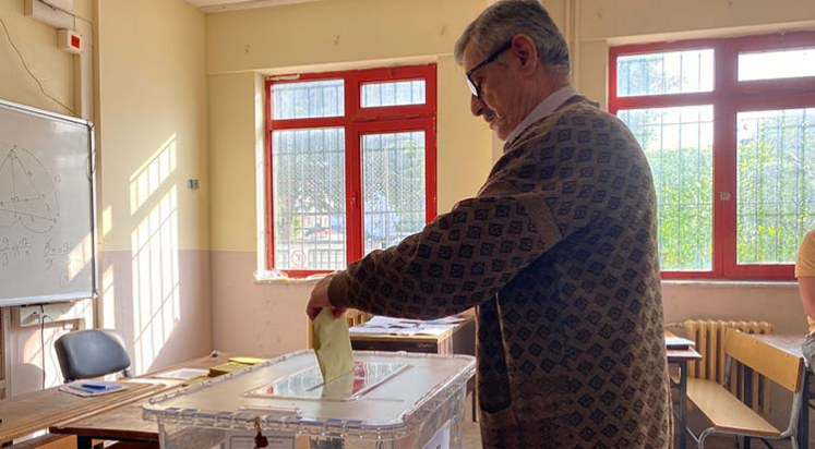 Cumhurbaşkanlığı 2'nci tur seçiminde oy verme işlemi başladı