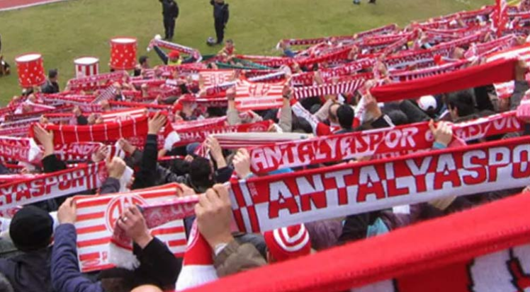 Antalyaspor'da kombineler satışa sunuldu 
