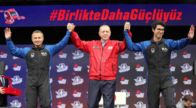 İlk uzay yolculuğu 9 Ocak’ta