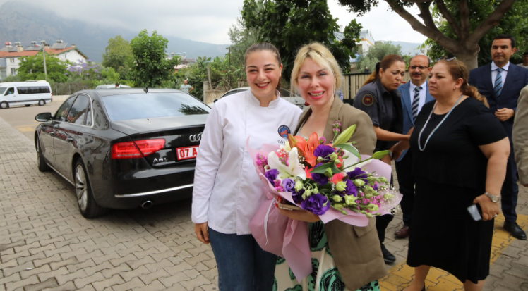 Rektör Özkan, Kemer’de bir dizi ziyaret gerçekleştirdi