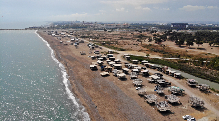 Denize sıfır, çardakların son turizm sezonu