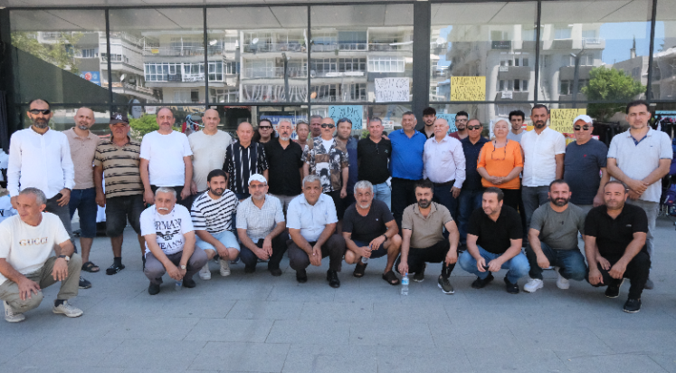 Başkan Böcek'e sitem dolu sözler: Doğu Garajı esnafı yalnız