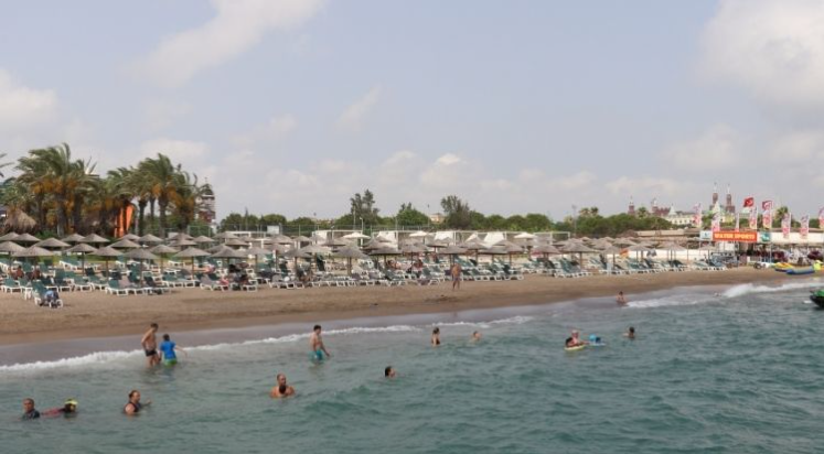 Romanya'dan Antalya'ya gelen turist sayısı yüzde 15 arttı