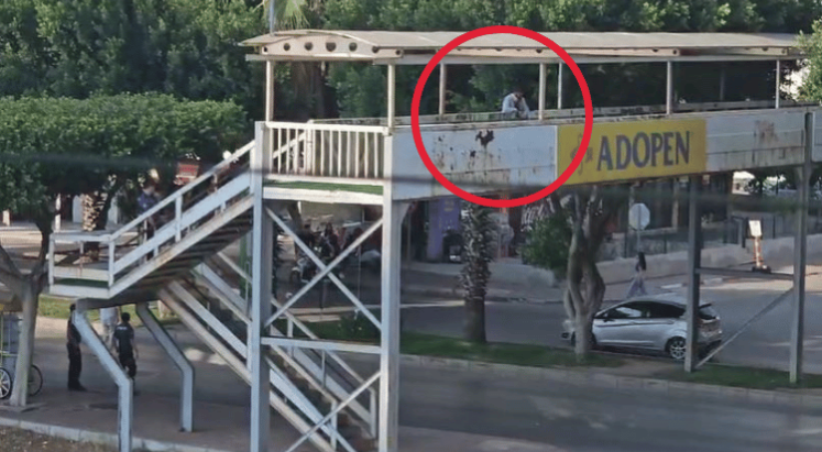 Muratpaşa'da intihar girişimi