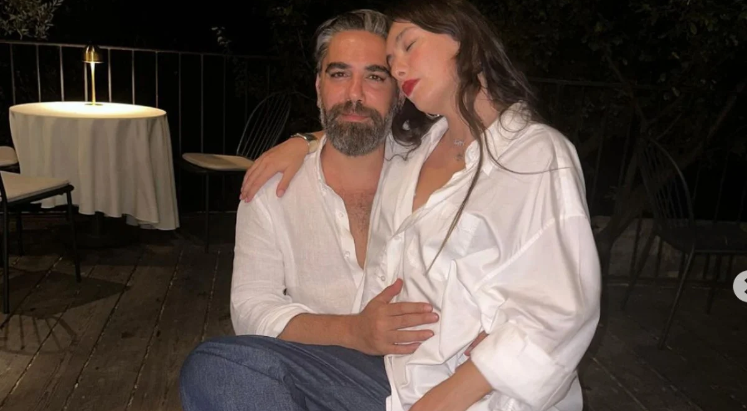 Neslihan Atagül’ün hamile pozları