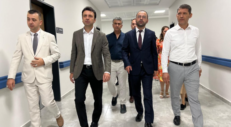 Çetin: Antalya’mızı sağlık üssüne dönüştürdük
