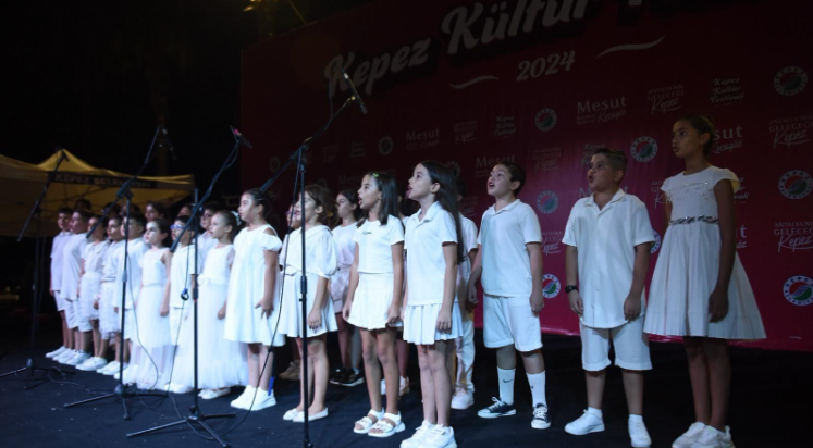Kepez’den Zafer Bayramı’na özel coşkulu konser