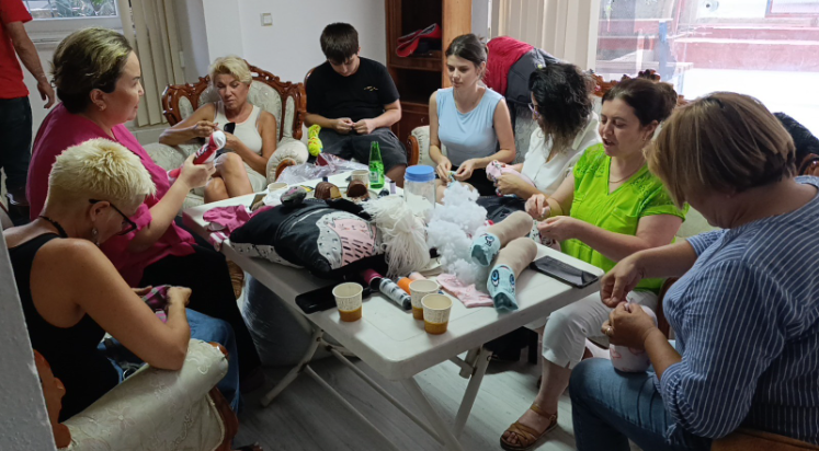 Antalya'da Ukraynalı ve Ruslar, kanserli çocuklar için bir araya geldi