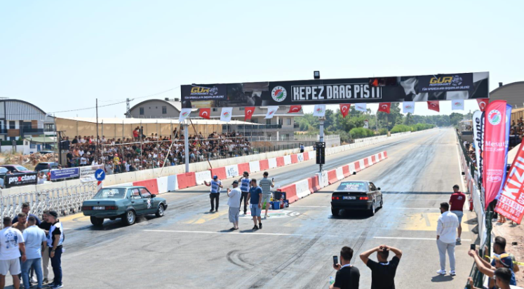 Oto Drag 1. Ayak Yarışları başladı