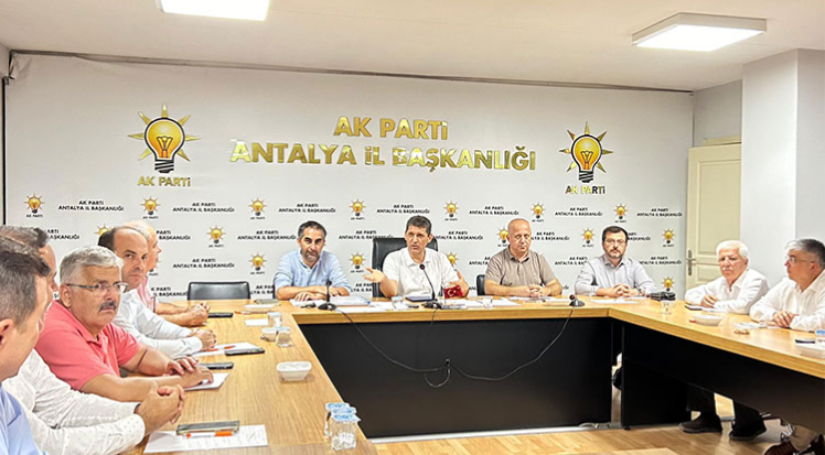 AK Parti ilçe başkanları toplantısı gerçekleştirildi