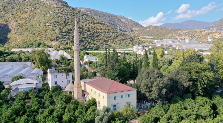 Finike Çavdır Büyük Camii restore ediliyor
