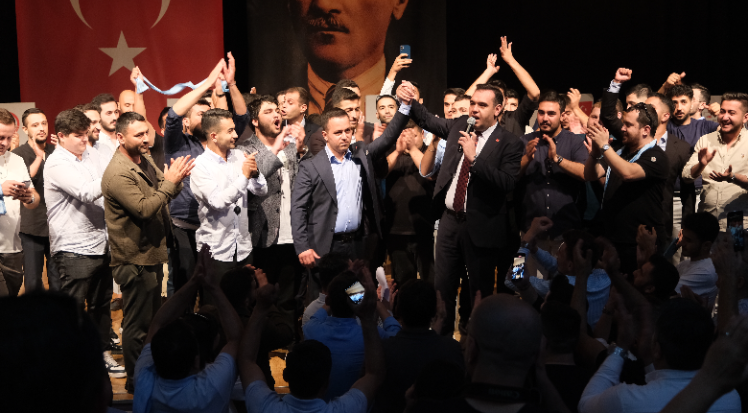 Sancılı süreç olaylı seçim