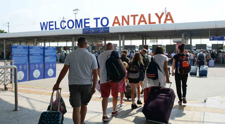 Antalya’da tatil rezervasyonlarda hareketlilik başladı