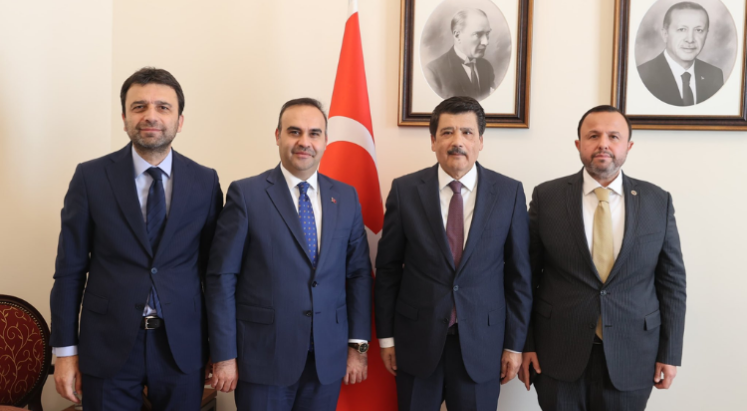 Antalya Milletvekilleri Bakan Kacır’ı ziyaret etti