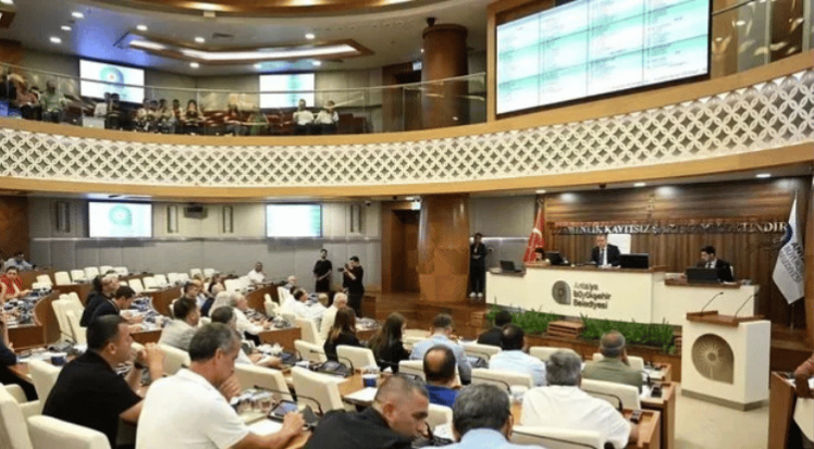 'Yeşil' Antalya'ya hafriyat gölgesi