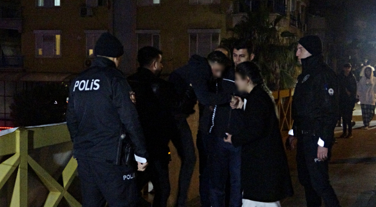 Genç, kız arkadaşının affı ile eyleminden vazgeçti