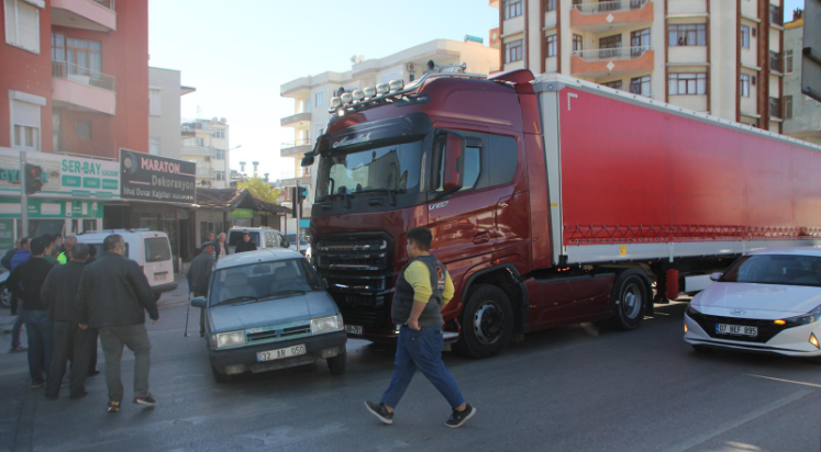 Antalya'da hem baba hem de oğlu kaza yaptı