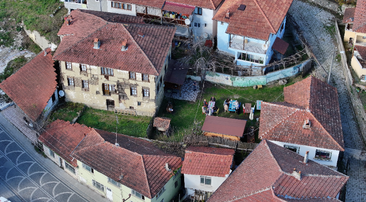 Ata yadigarı evde geçmişi yaşatıyor