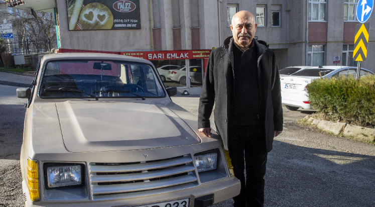 Gençliğinde Anadol'a duyduğu özlemini emeklilikte giderdi