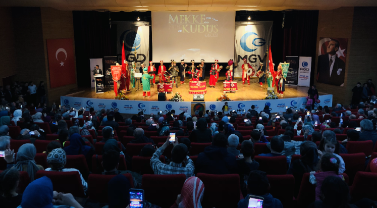 ''Mekke'nin Fethi ve Kudüs Gecesi'' programları düzenlendi