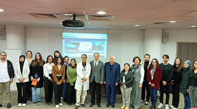 Doktora ve yüksek lisans öğrencileri projelerini sundu