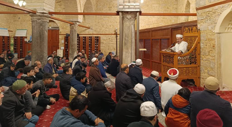 Yivliminare’de  manevi sohbet