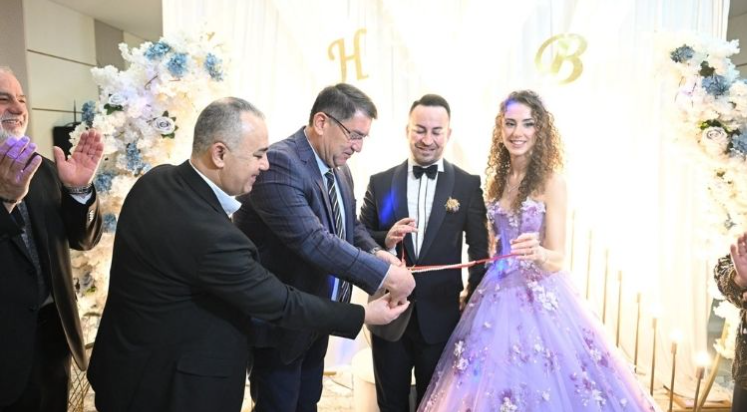 AESOB Başkanı Dere, Parlak ve Zorer ailelerinin mutluluklarını paylaştı