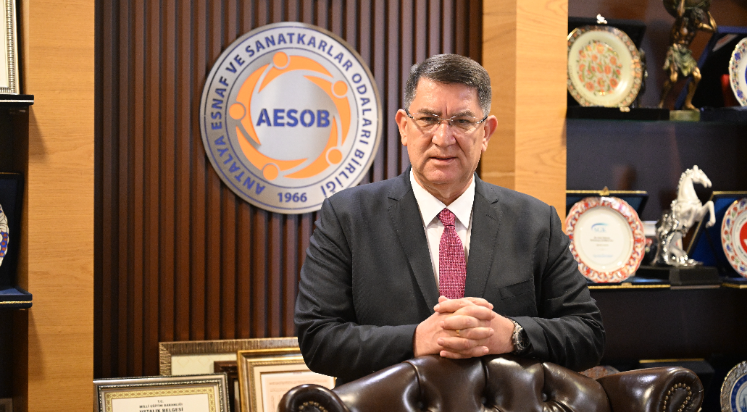 AESOB Başkanı Dere: Sevgililer Günü'nde alışverişi esnaftan yapalım