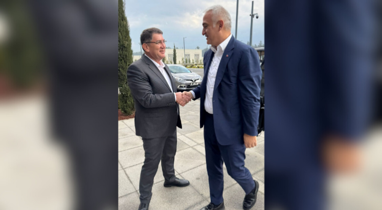 Başkan Dere ve Bakan Ersoy esnafları değerlendirdi