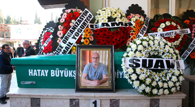 Antalya'da ölü bulunan gazeteci Seyfittinoğlu'nun cenazesi Hatay'da defnedildi