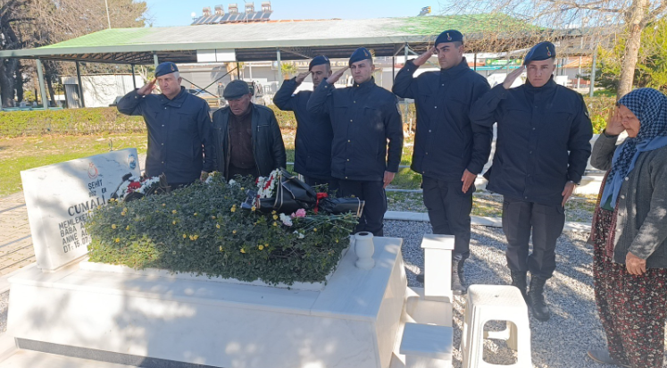 Manavgat’ta Şehit Piyade Er Cumali Gür mezarı başında anıldı