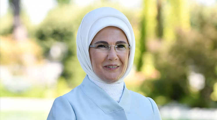 Emine Erdoğan: Birliğimiz güçlü, istikrarımız ve kalkınmamız daim olsun
