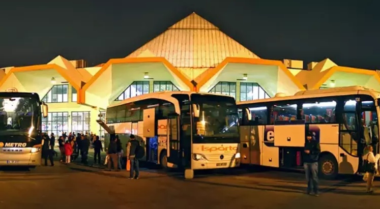 Biletsiz yolcu taşıyana 85 bin liraya kadar idari para cezası yolda