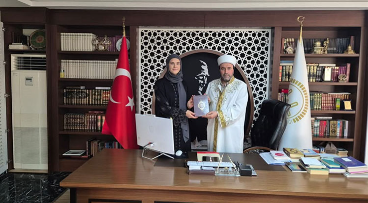 Alanya’da yabancı uyruklu iki kişi müslüman oldu
