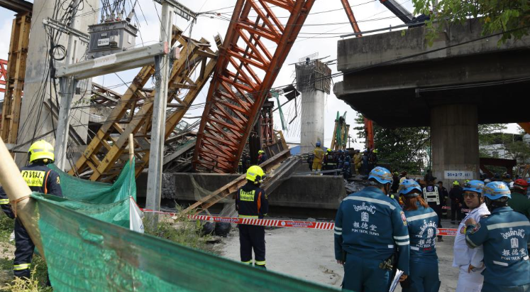 Tayland'da köprü inşaatında çökme