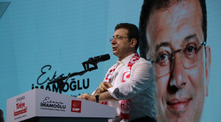 Baykal’dan salvolar: At izi, it izine karıştı!