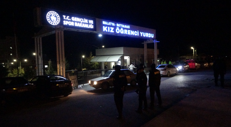 Kız yurdunda intihar