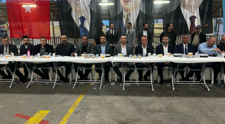 Antalya’da ülkücülerden iftar programı