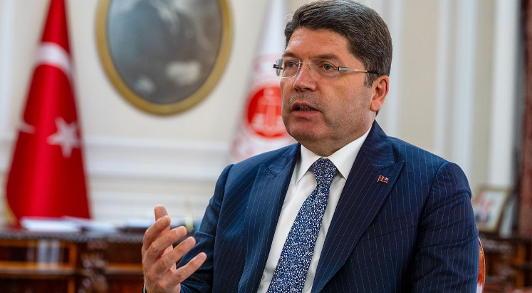 Bakan Tunç’tan Özgür Özel’e tepki