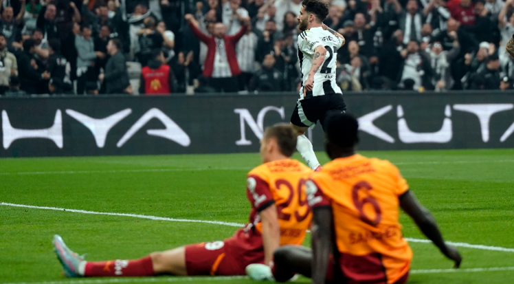 Galatasaray ilk mağlubiyetini tattı