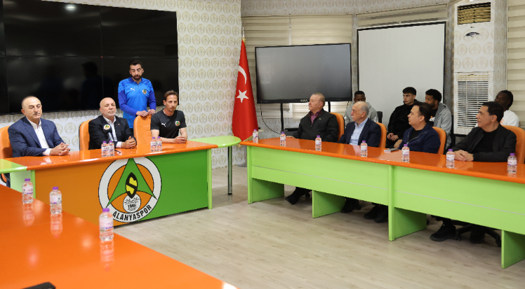 Alanyaspor  bayramlaşma programı düzenlendi