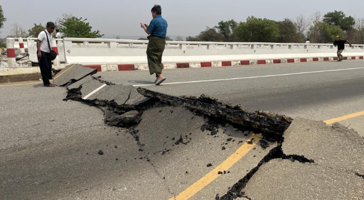 Myanmar'daki depremlerde can kaybı 3 bin 471'e yükseldi