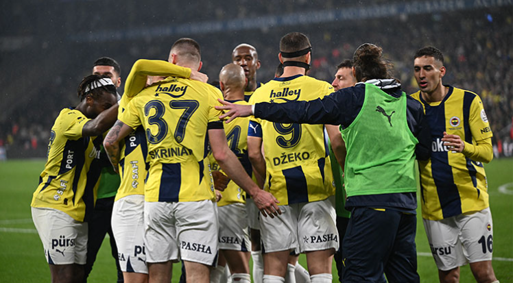 Fenerbahçe, Trabzonspor’u 4-1 mağlup etti