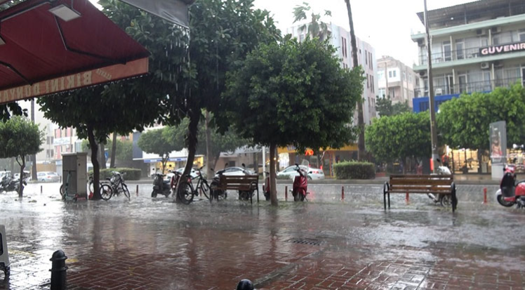 Antalya’da 2 gün boyunca yağışlı hava etkili olacak