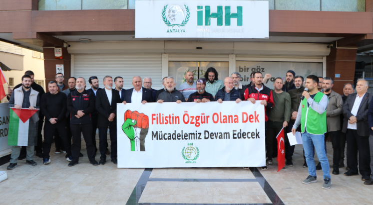Antalya İHH’dan Gazze’ye destek