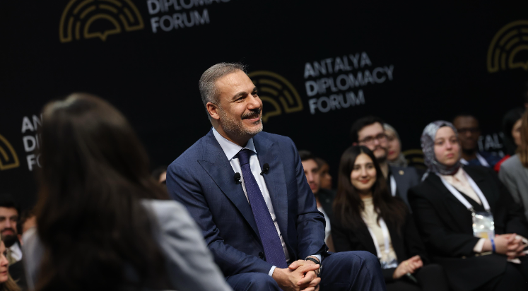 Fidan, “ADF Youth” etkinliğinde üniversite öğrencileriyle buluştu