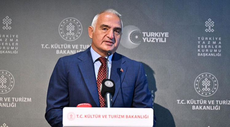 Bakan Ersoy: Turizmde yeni rekorlara yürümeye devam edeceğiz