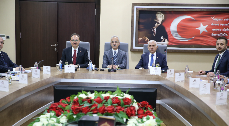 Bakan Uraloğlu, Siirt'te İl Koordinasyon Toplantısına katıldı