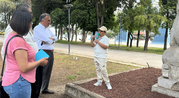 "Küçük rehberler" iş başında